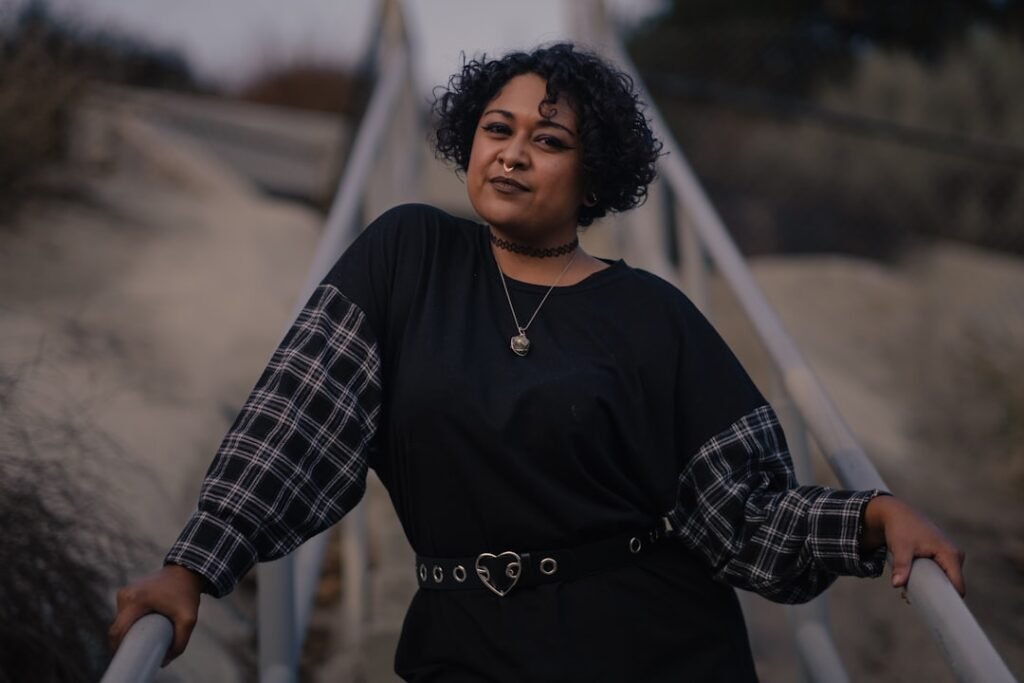 découvrez des astuces et conseils pour renforcer votre confiance en vous, développer votre estime de soi et affirmer votre personnalité au quotidien.