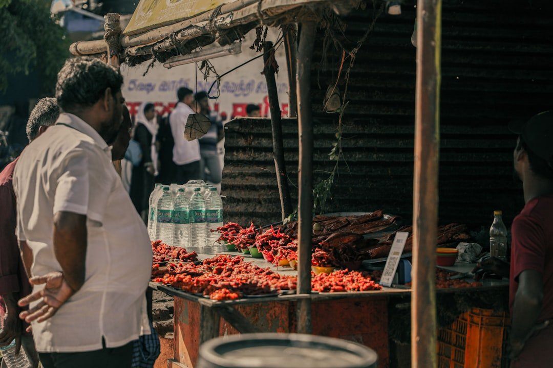découvrez comment renforcer votre confiance en vous grâce à des conseils pratiques et des techniques efficaces pour améliorer votre estime de soi au quotidien.