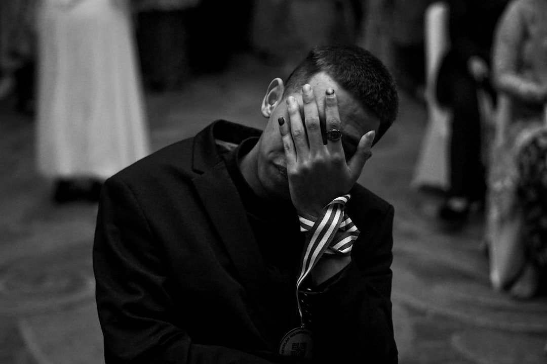 découvrez les causes, impacts et solutions face à la crise de santé mentale. informez-vous pour mieux comprendre et soutenir ceux qui en souffrent.