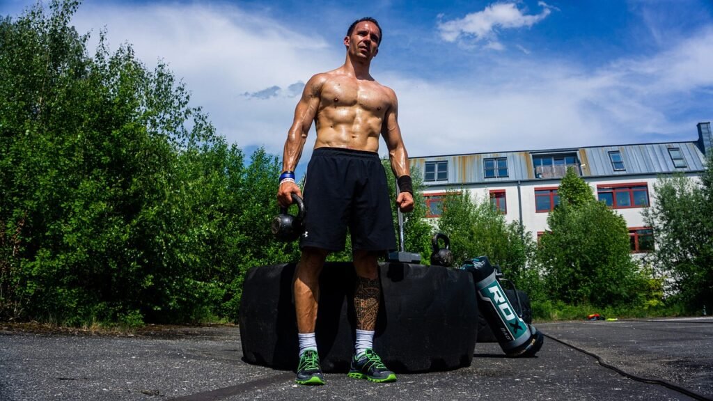 découvrez le hiit, un entraînement à haute intensité qui combine courtes périodes d'effort intense et phases de récupération pour brûler des calories rapidement et améliorer votre endurance.