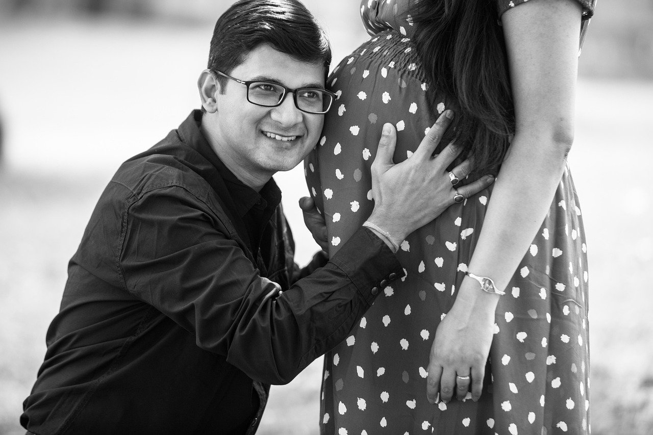 découvrez comment gérer l'anxiété liée à l'accouchement et trouver sérénité et confiance pour vivre une expérience de naissance apaisée.