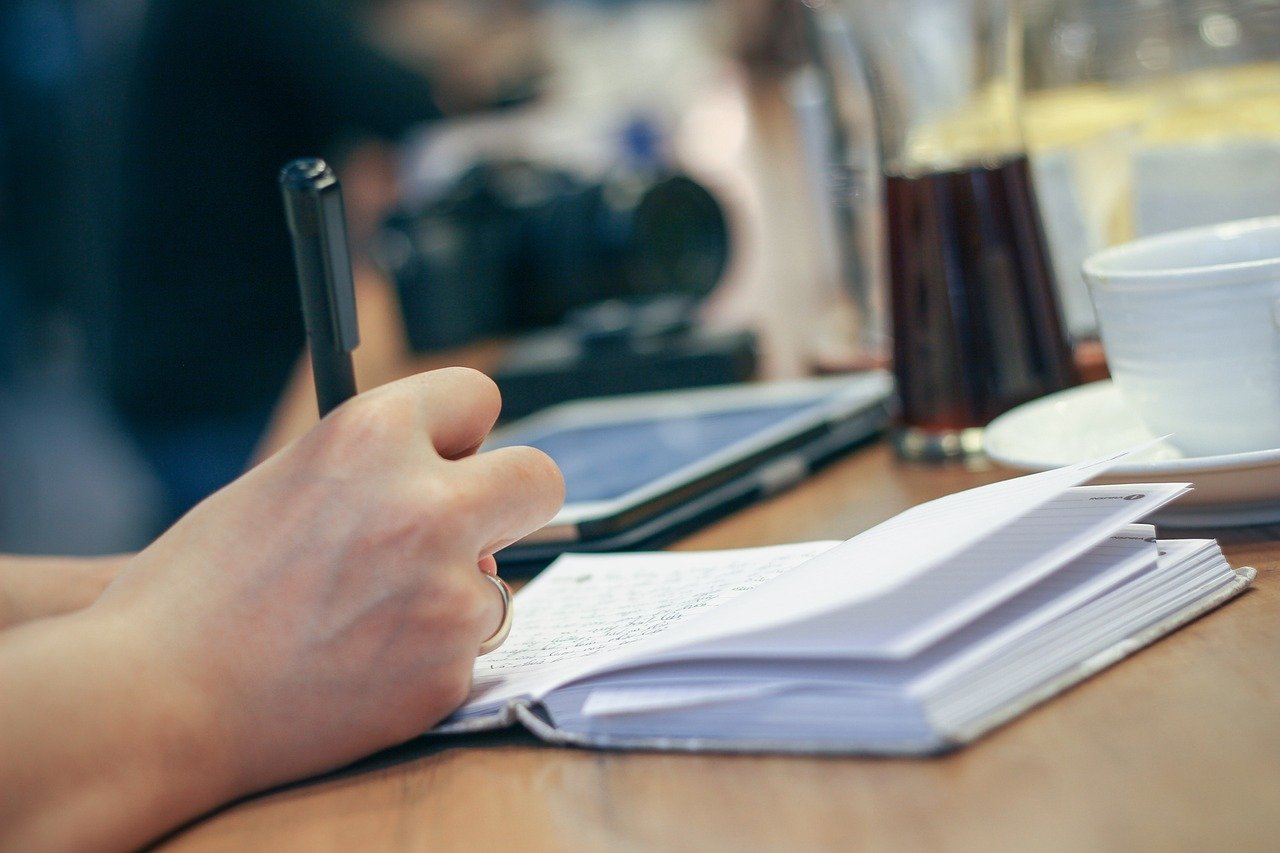 améliorez votre efficacité au travail avec des conseils et outils de productivité pour mieux gérer votre temps et atteindre vos objectifs.