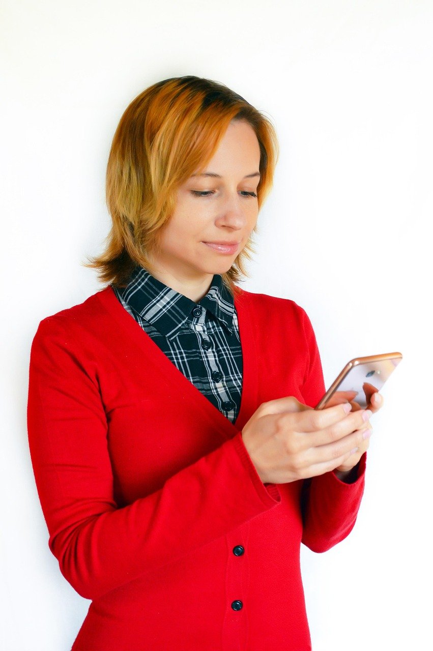 découvrez comment lutter contre l'addiction au téléphone et retrouver un équilibre sain dans votre vie quotidienne.