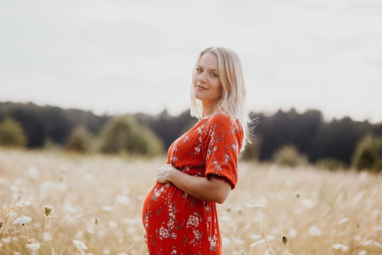 découvrez les erreurs courantes en matière de nutrition pendant la grossesse et apprenez comment adopter une alimentation saine pour le bien-être de la future maman et de bébé.