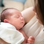 découvrez des conseils et astuces pour accompagner en douceur la transition dans la parentalité, et vivre pleinement chaque étape avec votre enfant.